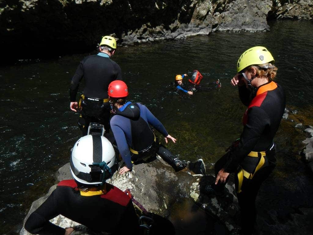 riviere-roches-gorge-walking-canyoning-reunion-bassin-la-paix