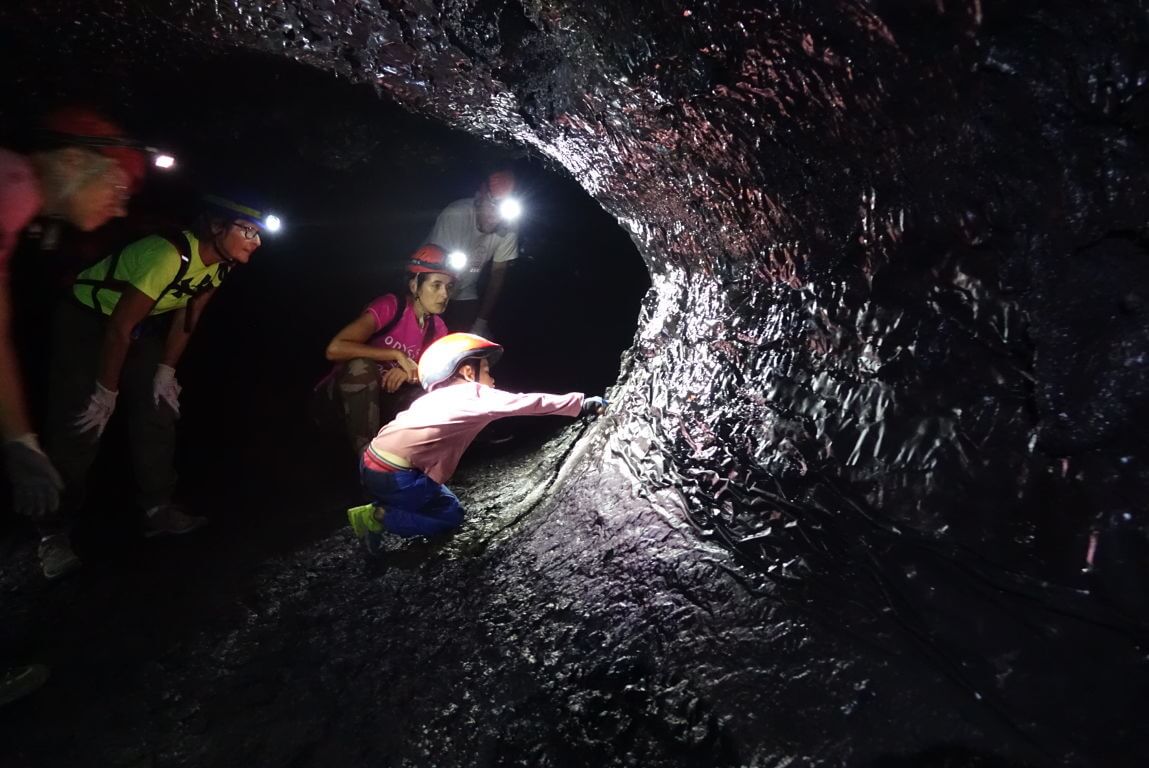 tunnel-lave-volcan-reunion-coulee-2004